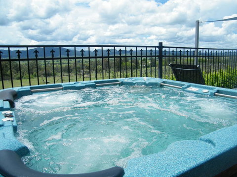 St Peter's Fairview - Inverell Accommodation 1