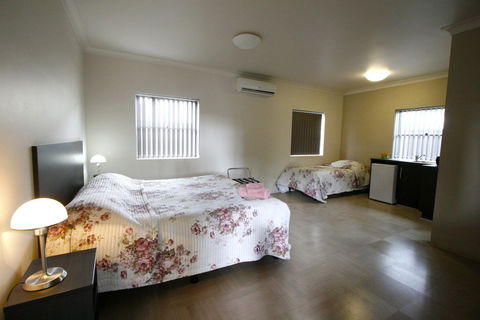 Station Hotel Motel Kurri - Inverell Accommodation 2