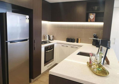 STH2 - Stunning Resort Style 1BR W Wifi Gym 4 Ppl - Inverell Accommodation 3