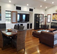 Stonehaven with private pool - Inverell Accommodation