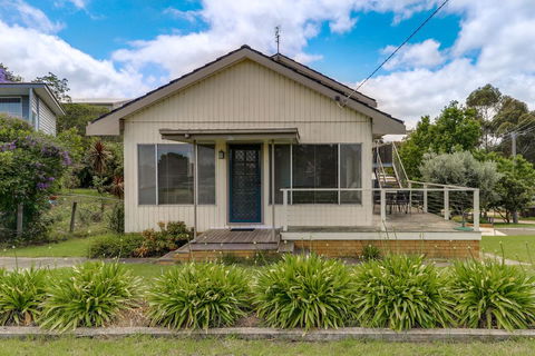 Stradbroke - Inverell Accommodation 2
