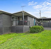 Strathmore Beach House 67 - Inverell Accommodation