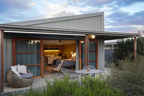 Studio 367 - Inverell Accommodation 0