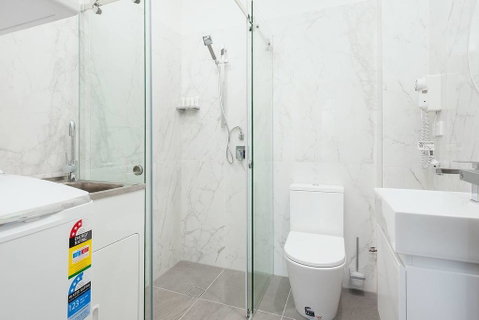STUNNING SYDNEY HOME 11 - Inverell Accommodation 3