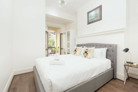 STUNNING SYDNEY HOME 7 - Inverell Accommodation 2