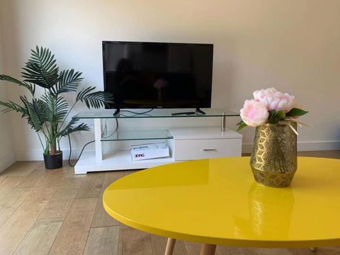 Stylish Bedroom In Bentleigh East - Inverell Accommodation 1