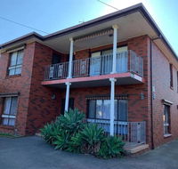 Stylish Bedroom in Bentleigh East - Inverell Accommodation