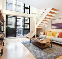 Stylish Loft Steps From City In Best Neighbourhood - Inverell Accommodation