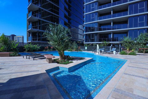 Stylist 2 Bedrooms Apartment With Pool/GYM/Parking - Inverell Accommodation 2