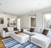Summer Breeze - Inverell Accommodation