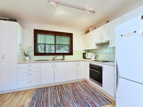 Summerfield Cottage - Hunter Valley, Renovated House In Central North Rothbury - Inverell Accommodation 1