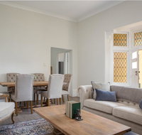 Sunny Apartment with Private Parking - Inverell Accommodation