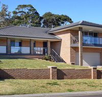 Sunset over Neptune - pet friendly 5 min to beach - Inverell Accommodation