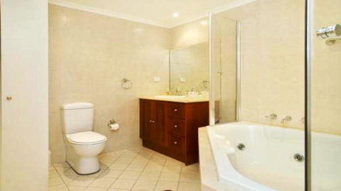 Superior Apartment With Views - Inverell Accommodation 1