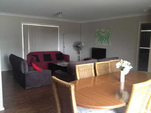 Surf Mist - Inverell Accommodation 2