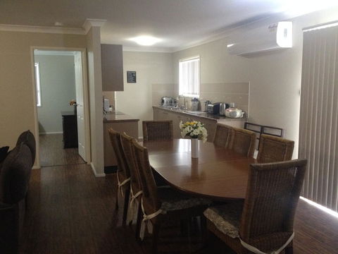 Surf Mist - Inverell Accommodation 1