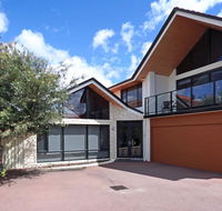 Swanriver Applecross Shortstays - Inverell Accommodation