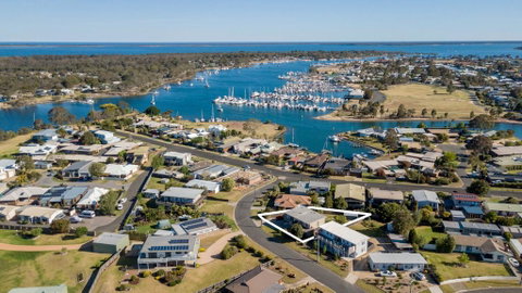 Tanjil - A Stroll From The Water In Paynesville - Inverell Accommodation 0