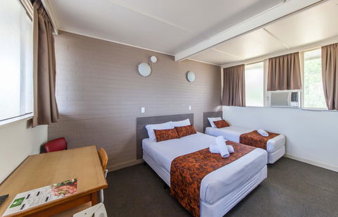 The Australian Hotel Murgon - Inverell Accommodation 2