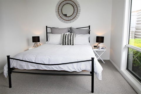 The Beach House - Point Turton - Inverell Accommodation 3