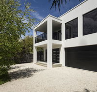 Pearl Hawley Beach - Inverell Accommodation