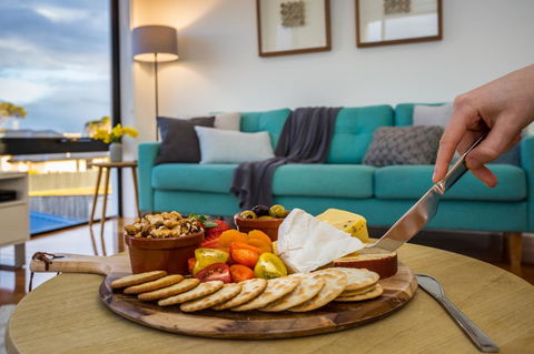 Pearl Hawley Beach - Inverell Accommodation 10