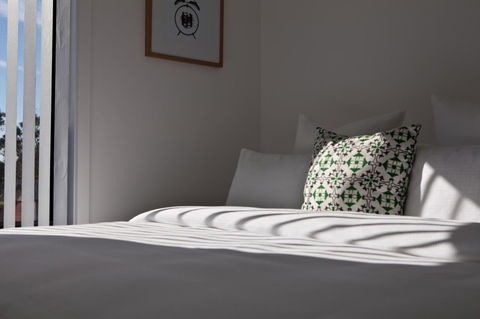 Pearl Hawley Beach - Inverell Accommodation 15