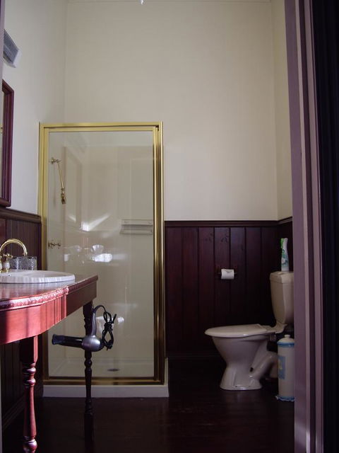 Lucinda B&B - Inverell Accommodation 7