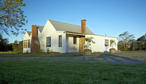 Buttons Cottage For Canyon & Rain Forest Walks With In House Dining - Inverell Accommodation 0