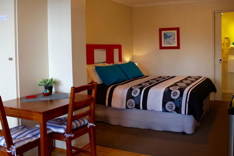 Sails On Port Sorell Boutique Apartments - Inverell Accommodation 10