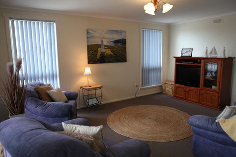 Sails On Port Sorell Boutique Apartments - Inverell Accommodation 3