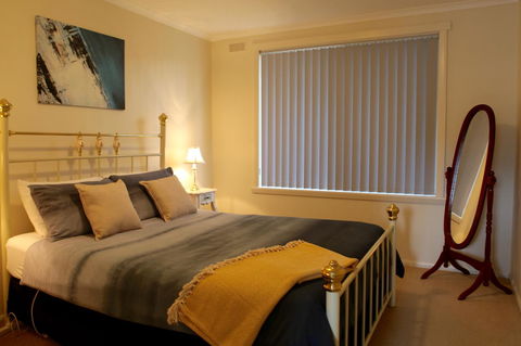 Sails On Port Sorell Boutique Apartments - Inverell Accommodation 5