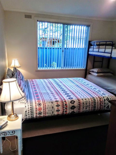 Sails On Port Sorell Boutique Apartments - Inverell Accommodation 17