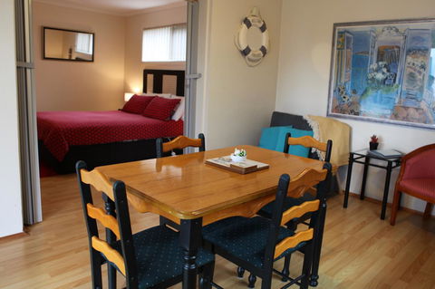 Sails On Port Sorell Boutique Apartments - Inverell Accommodation 14