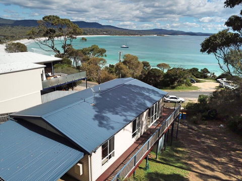 Front Row Beachfront - Inverell Accommodation 1