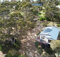 Front Row Beachfront - Inverell Accommodation