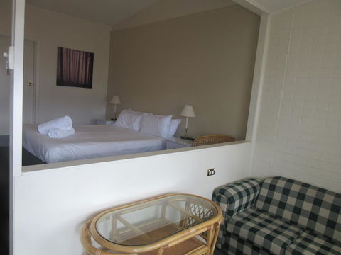 Abel Tasman Airport Motor Inn - Inverell Accommodation 26