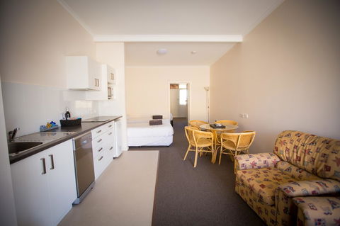 Abel Tasman Airport Motor Inn - Inverell Accommodation 32