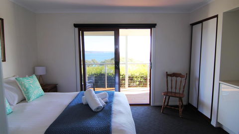 DOLPHIN LOOKOUT COTTAGE - Amazing Views Of The Bay Of Fires - Inverell Accommodation 13