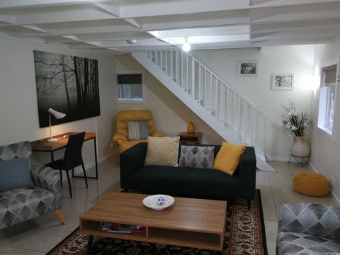 Hilltop Cottages - Inverell Accommodation 2