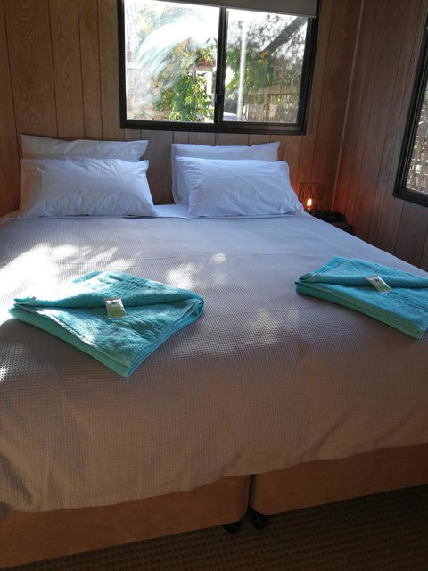 Hilltop Cottages - Inverell Accommodation 12