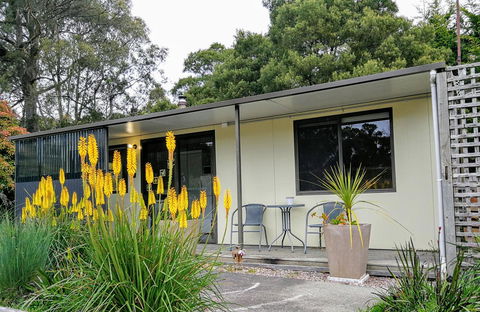 Hilltop Cottages - Inverell Accommodation 9
