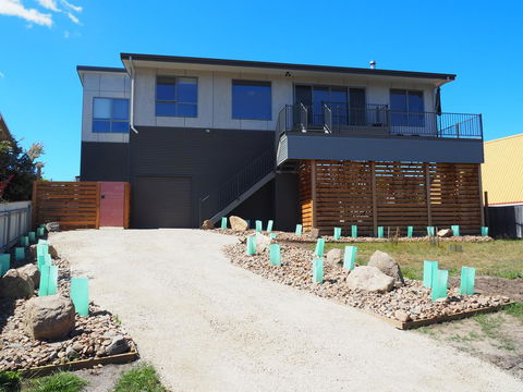 GRANITE BEACH HOUSE @ Bay Of Fires - Inverell Accommodation 15