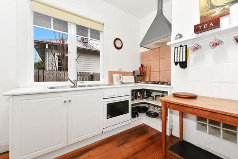 Cimitiere By The Park - Inverell Accommodation 9