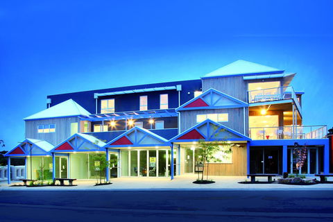 The Island Accommodation - Inverell Accommodation 34