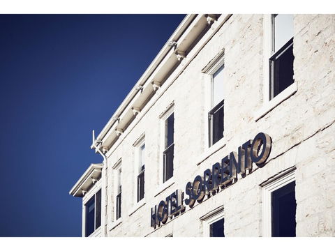 Hotel Sorrento - Inverell Accommodation 24