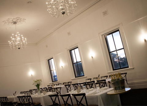 The Royal Hotel Mornington - Inverell Accommodation 26