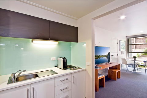 Lorne Bay View Motel - Inverell Accommodation 41