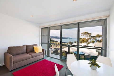 Lorne Bay View Motel - Inverell Accommodation 2