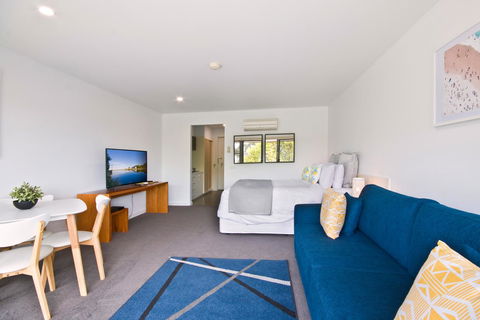 Lorne Bay View Motel - Inverell Accommodation 20